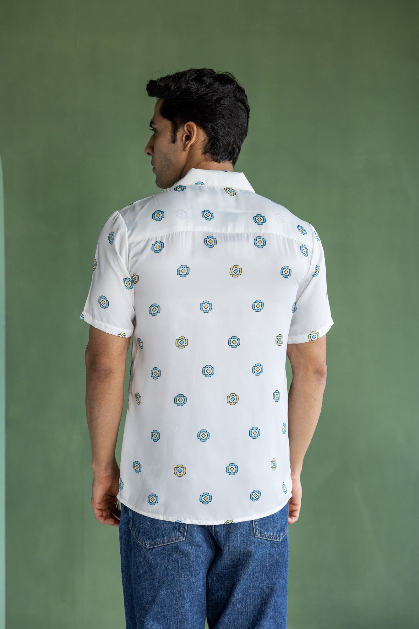 Printed Basic Shirt with Resort collar