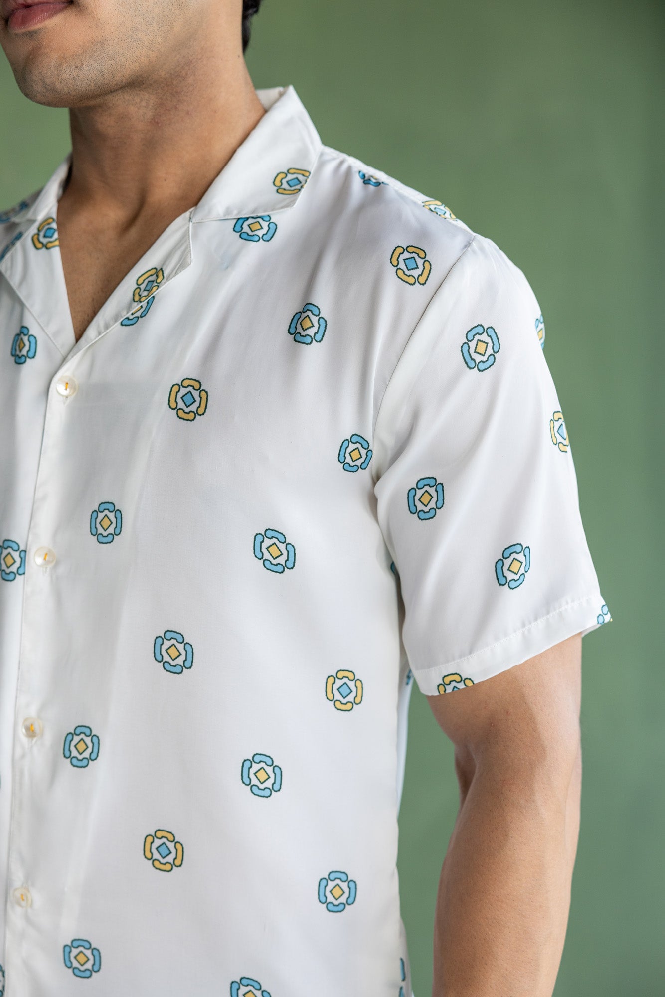 Printed Basic Shirt with Resort collar