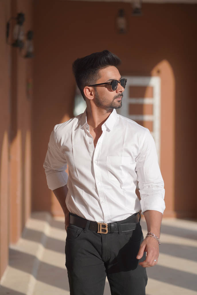 Men Solid Causal White Shirt