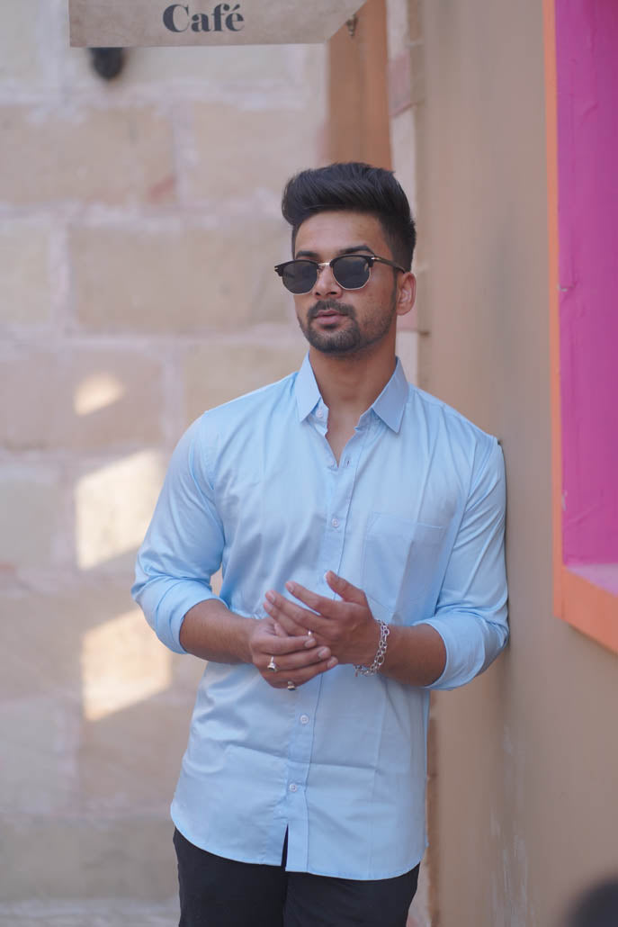 Men Solid Causal Light Blue Shirt