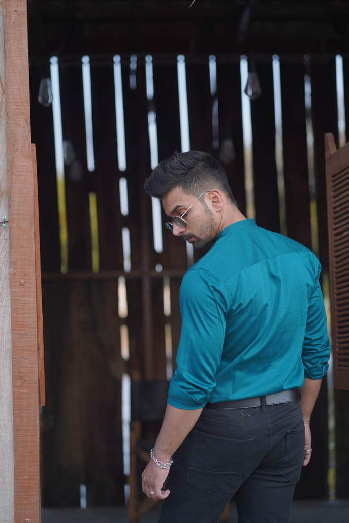 Men Solid Turquoise Blue with Mandarin Collar