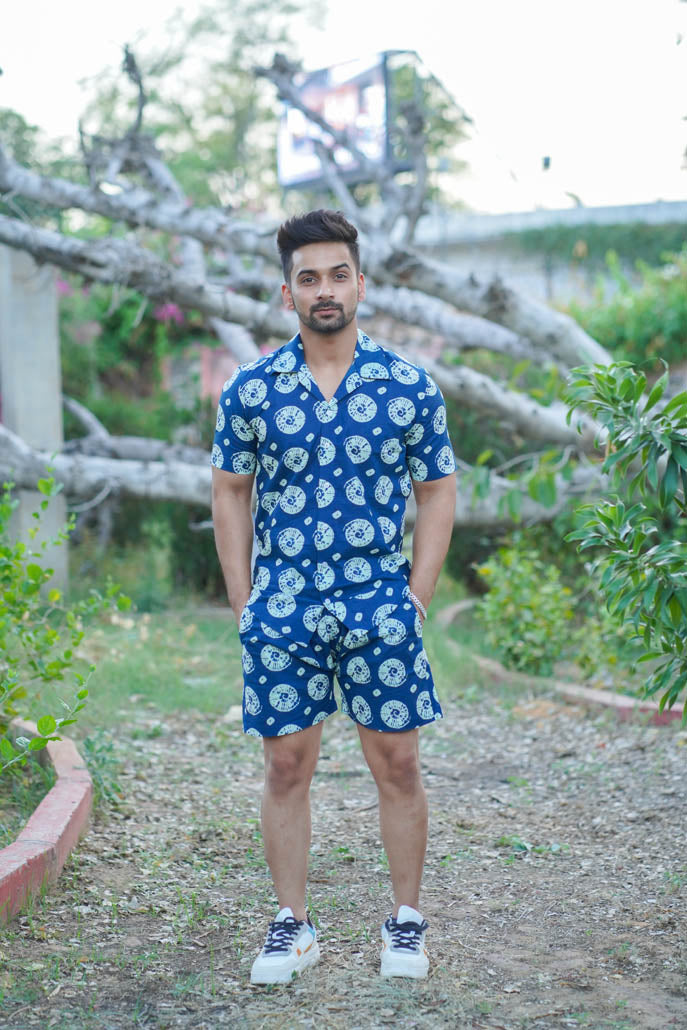Men Printed Shell Co Ords Set